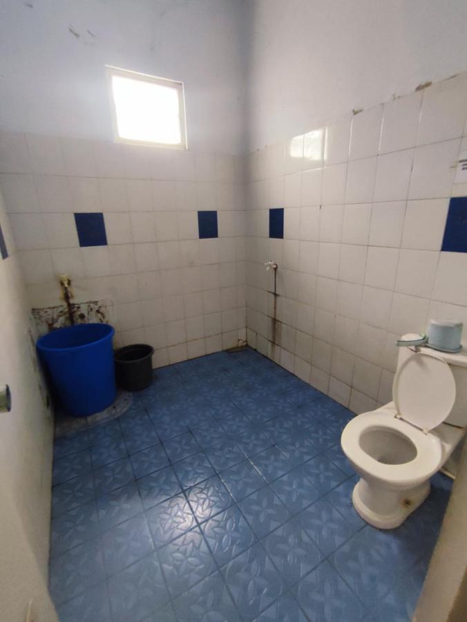 Oyo 90865 Hotel Kusuma Purwakarta Karawang Exteriör bild